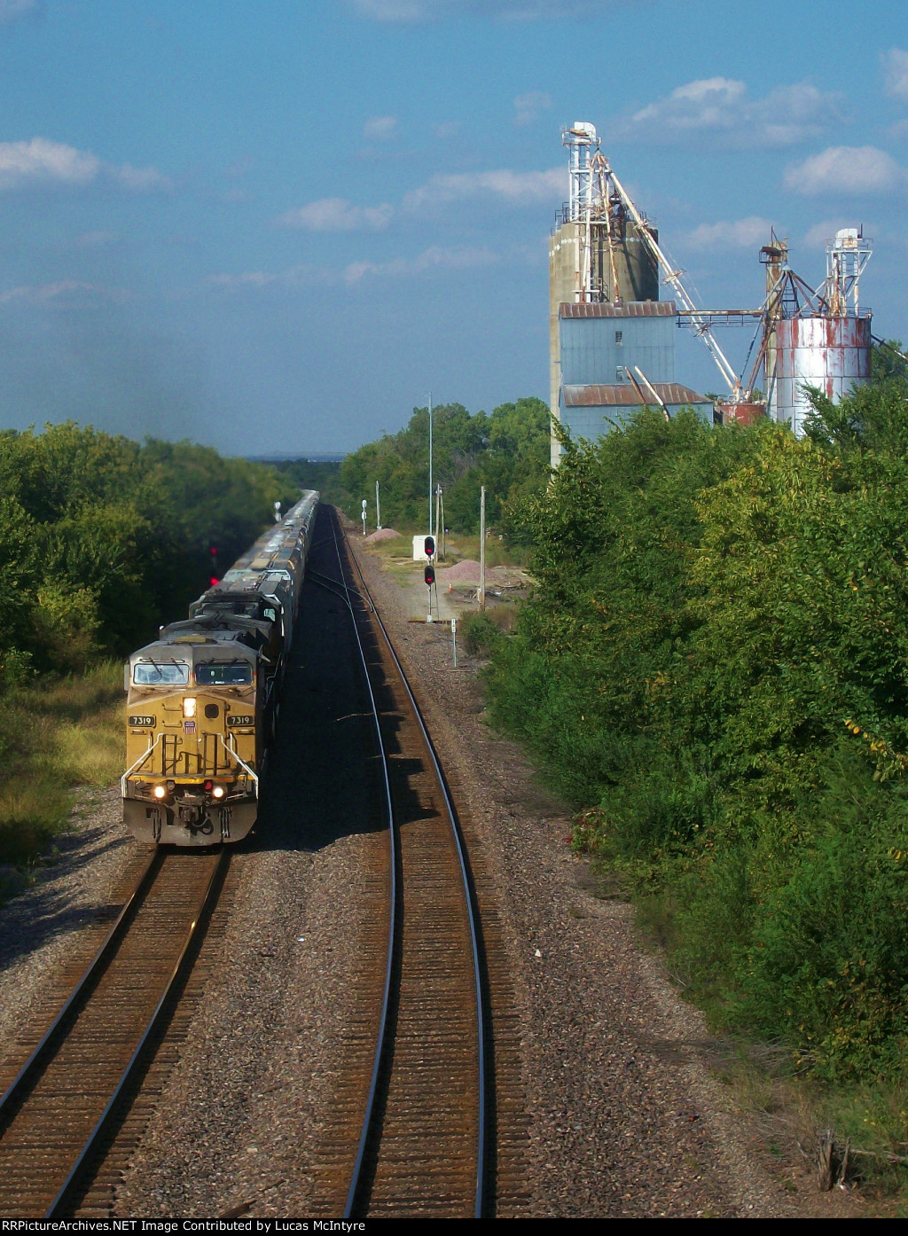 UP 7319 westbound UP loaded grain train